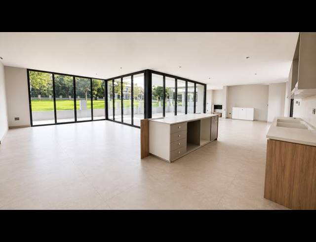 5 BEDROOM HOUSE FOR SALE IN COPPERLEAF ESTATE